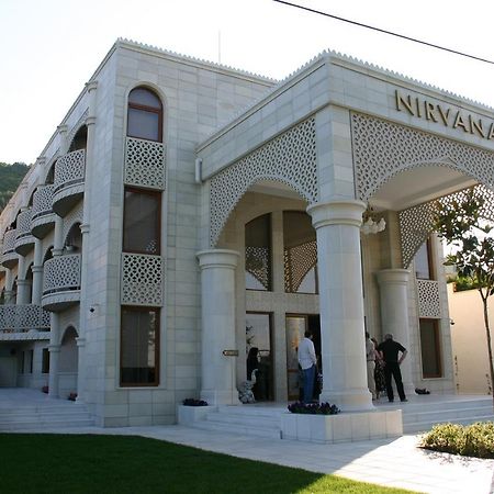 Familly Art Hotel Nirvana Shumen Exterior foto