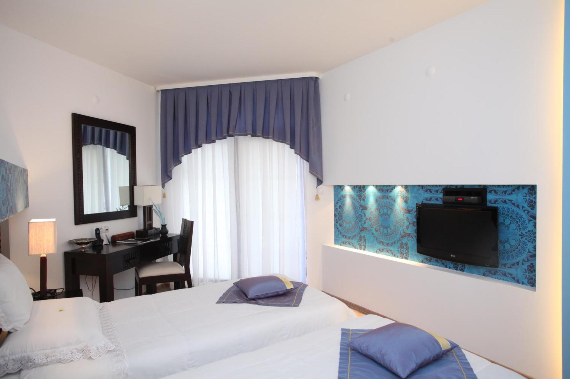 Familly Art Hotel Nirvana Shumen Exterior foto
