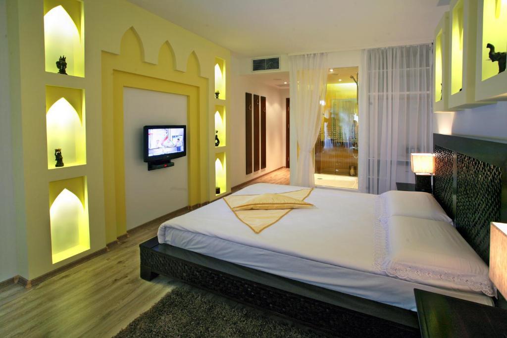 Familly Art Hotel Nirvana Shumen Habitación foto